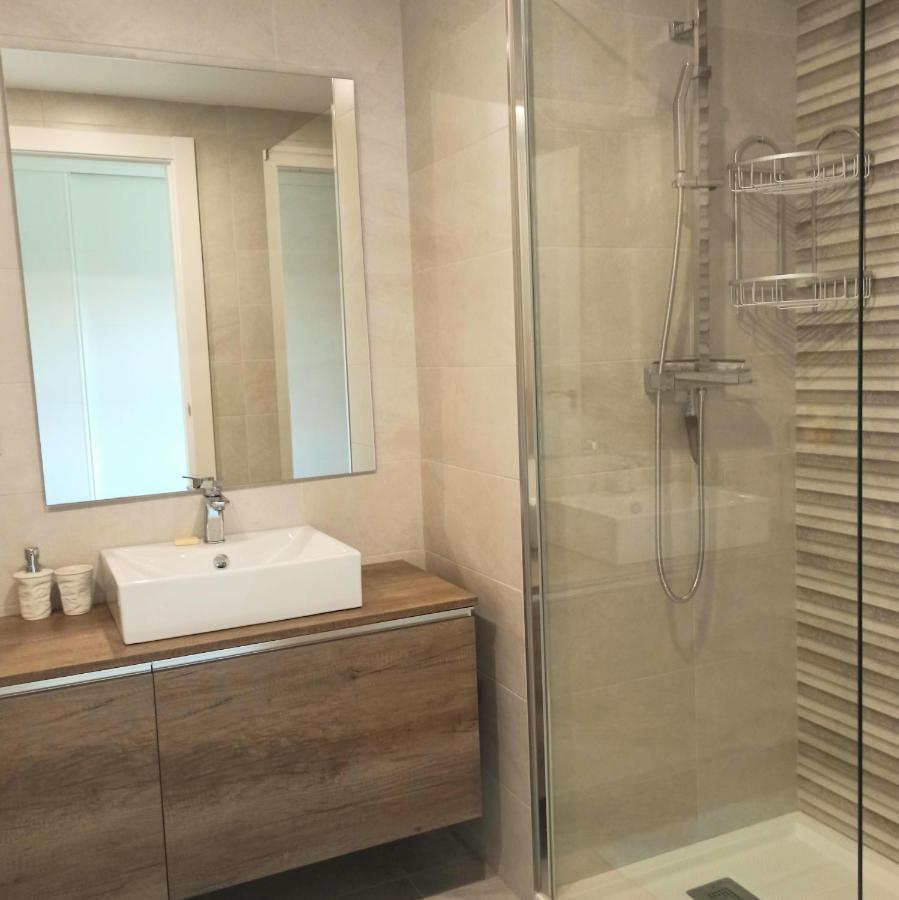 מנילבה La Paloma Beach Apartment With Pool By Casa Del Sol Hr מראה חיצוני תמונה